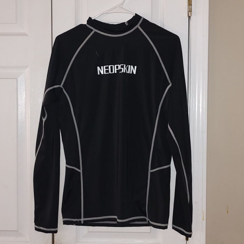Neopskin black long sleeve wetsuit shirt, surfer, beach ocean top Sz L
